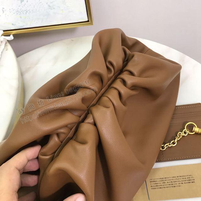 Bottega Veneta女包 2019最火 寶緹嘉The pouch雲朵包 BV單肩女包 焦糖色大號  gxz1020